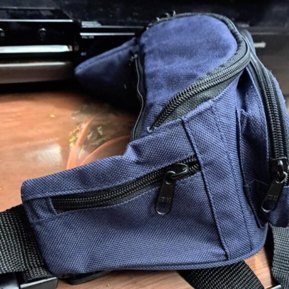 Chaps Ralph Lauren Vintage Crossbody Waist Belt Bag - Picture 3 of 5